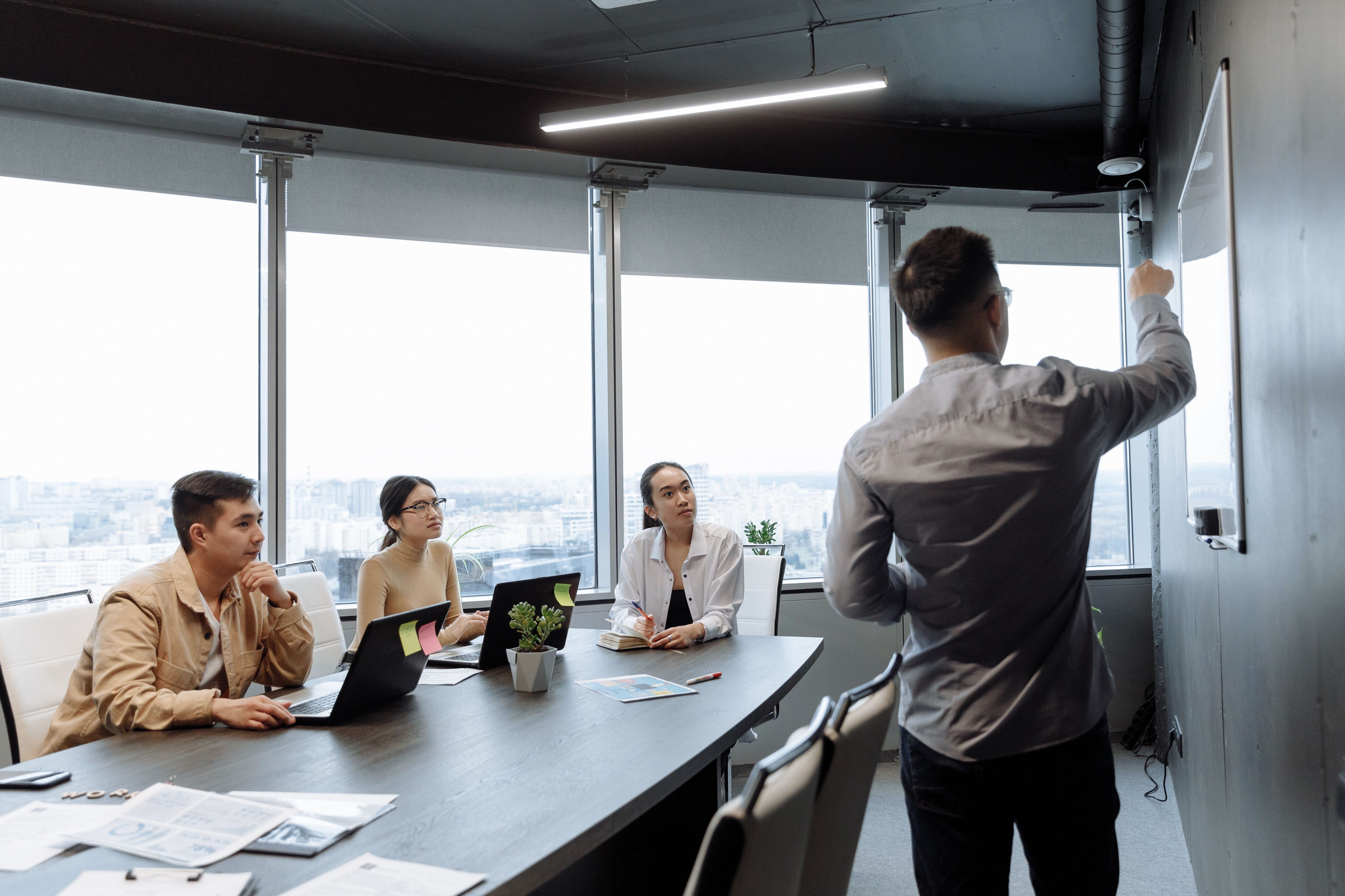 Is Your Employee Survey Measuring All the Important Dimensions?